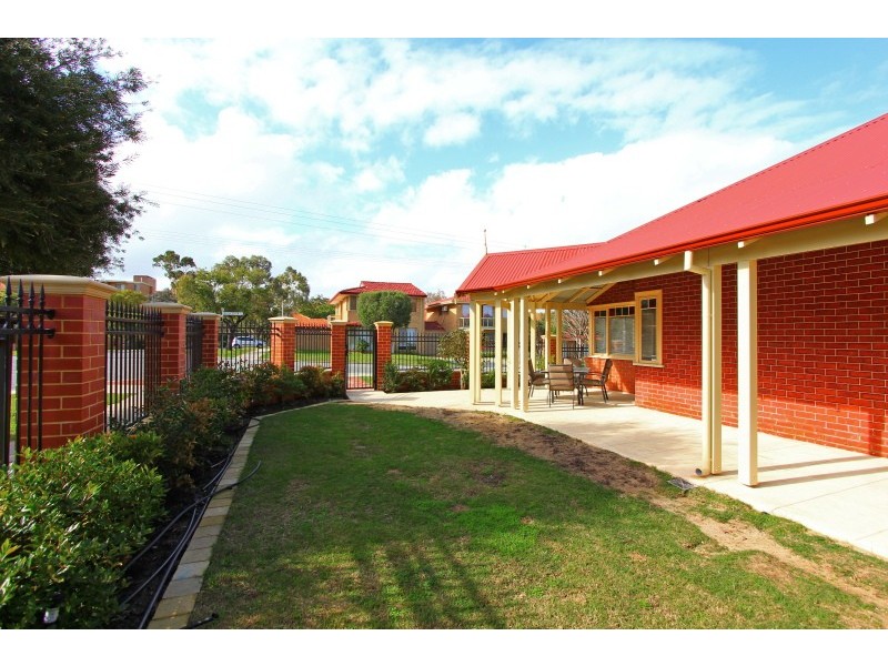 66 Leonard Street, Victoria Park WA 6100