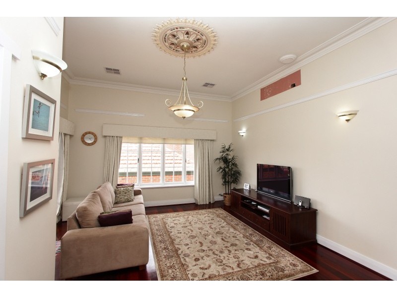 66 Leonard Street, Victoria Park WA 6100