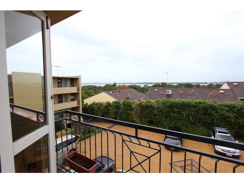 18/16 Hensman Street, South Perth WA 6151