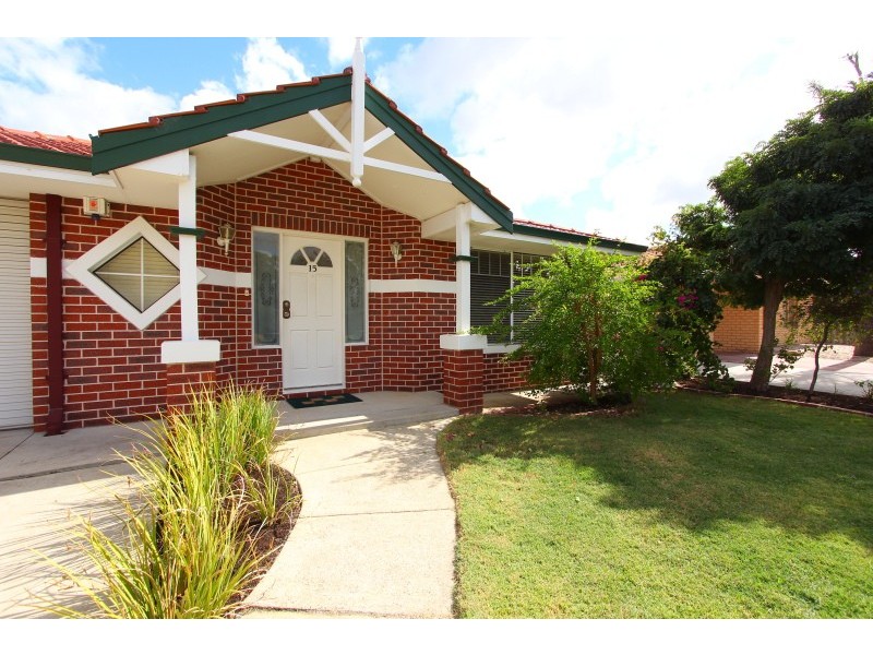 15 Galaxy Way, Carlisle WA 6101