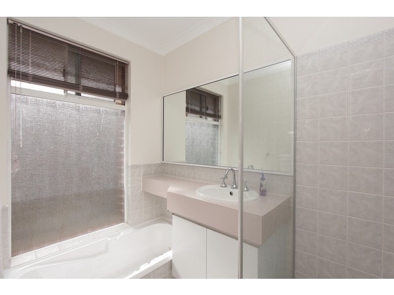 15 Galaxy Way, Carlisle WA 6101