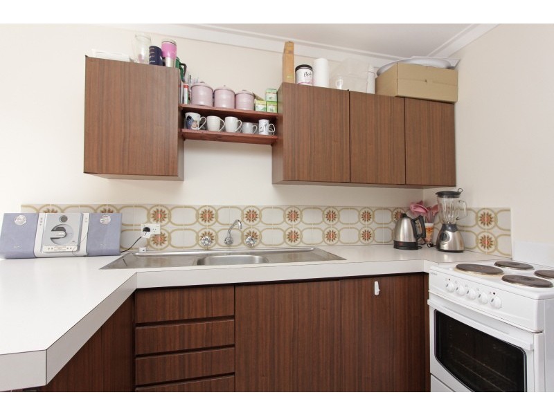 10 Saunders Street, Como WA 6152