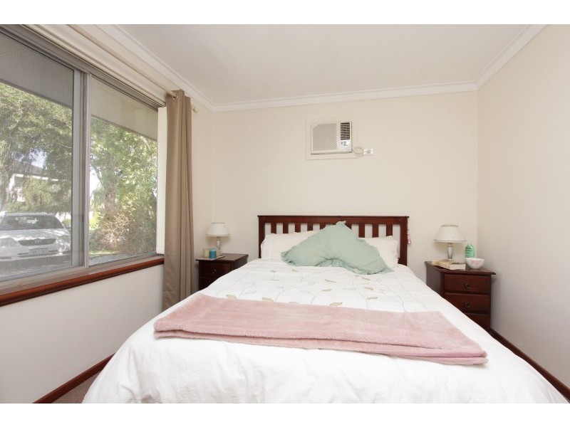 10 Saunders Street, Como WA 6152