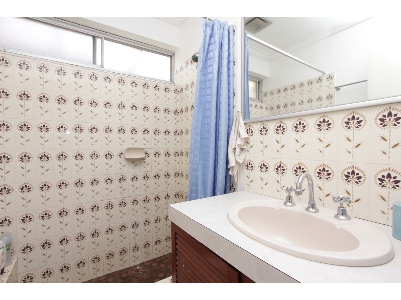 10 Saunders Street, Como WA 6152