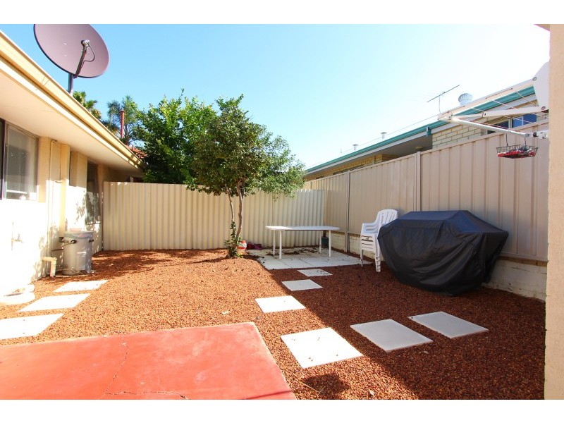 10 Saunders Street, Como WA 6152