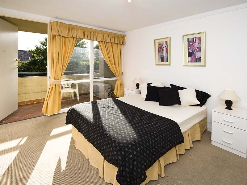 8/16 Hensman Street, South Perth WA 6151