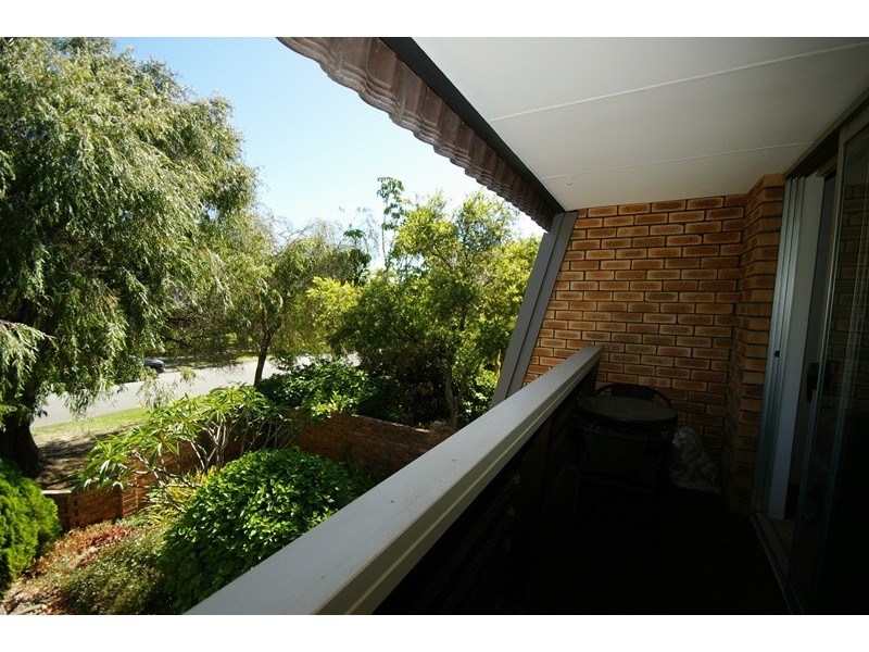 14/10 Gardner Street, Como WA 6152