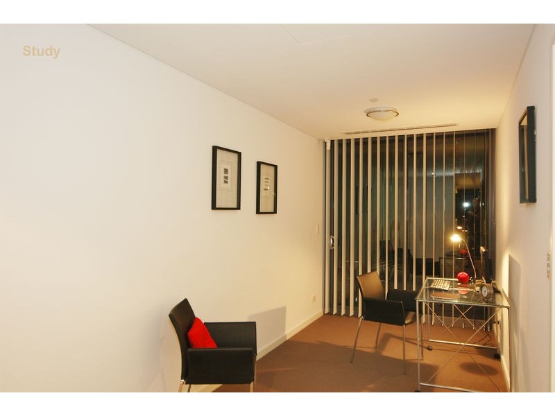 207/2 Oldfield Street, Burswood WA 6100