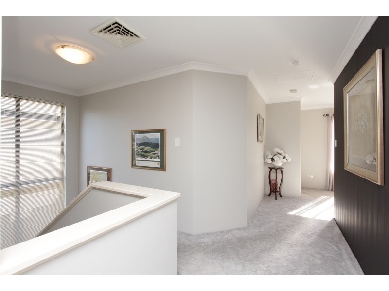 8 Waterview Parade, Ascot WA 6104