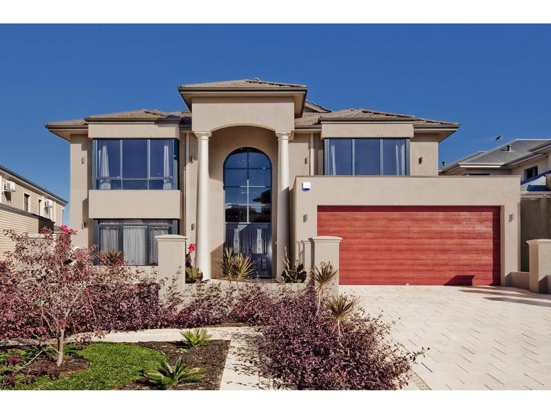 24 Crossman Pass, Salter Point WA 6152