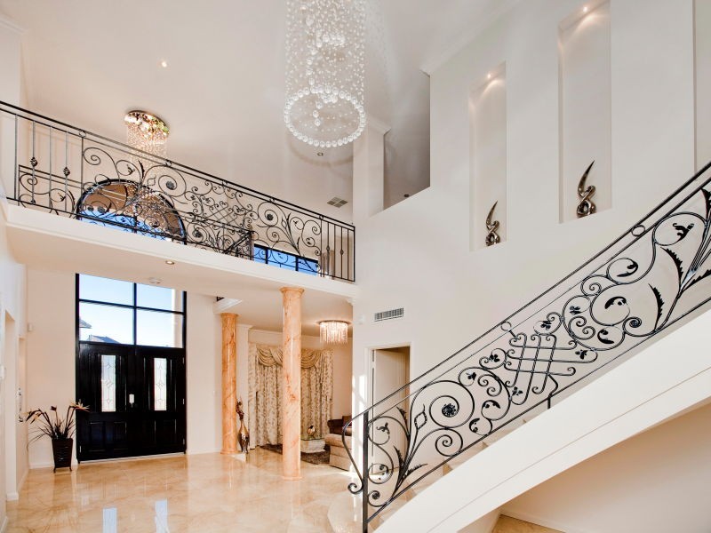 24 Crossman Pass, Salter Point WA 6152