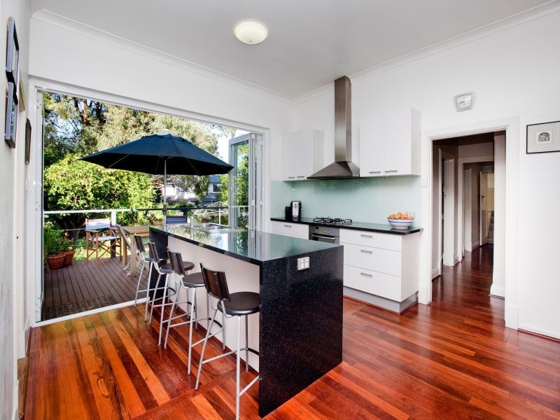 3 Ryrie Avenue, Como WA 6152