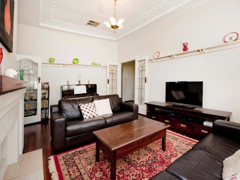 3 Ryrie Avenue, Como WA 6152