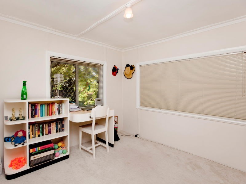 3 Ryrie Avenue, Como WA 6152