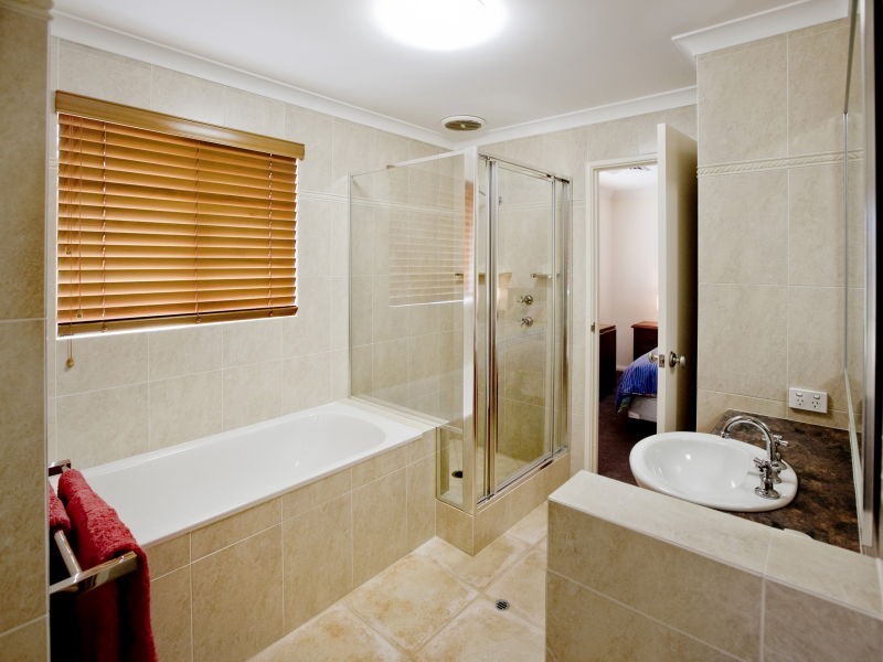 34 Roebuck Drive, Salter Point WA 6152