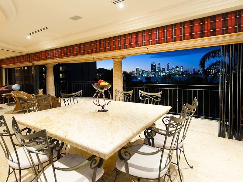 15 Hopetoun Street, South Perth WA 6151