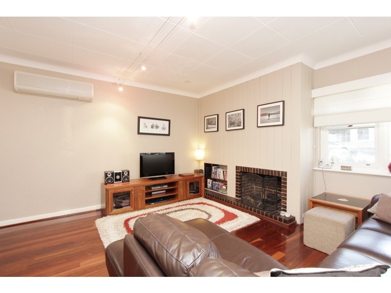 79 THELMA STREET, Como WA 6152