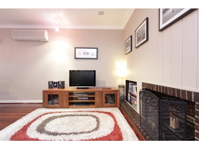 79 THELMA STREET, Como WA 6152