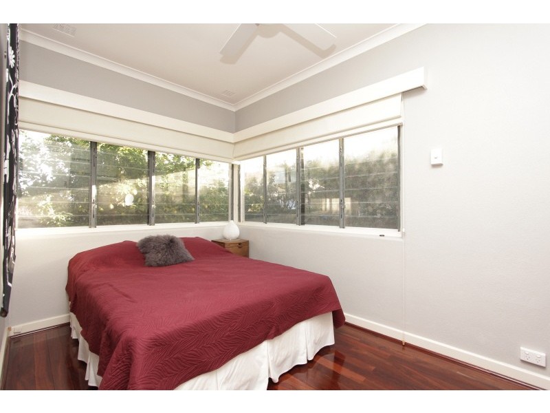 79 THELMA STREET, Como WA 6152