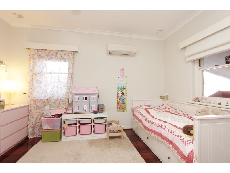 79 THELMA STREET, Como WA 6152