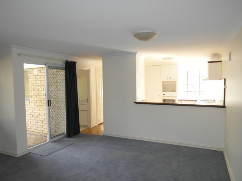 2/3 Hazel Street, Como WA 6152