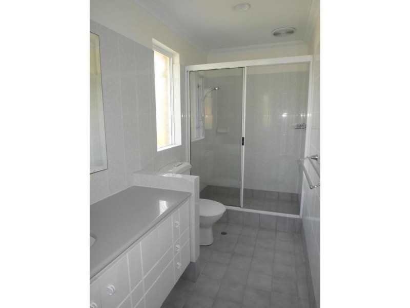 2/3 Hazel Street, Como WA 6152