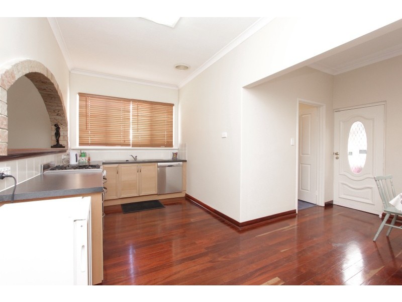 a/327 Canning Highway, Como WA 6152
