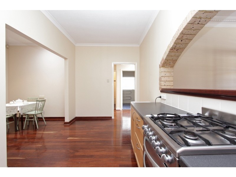 a/327 Canning Highway, Como WA 6152
