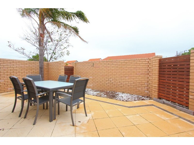 1/12-14 McMillan Street, Victoria Park WA 6100