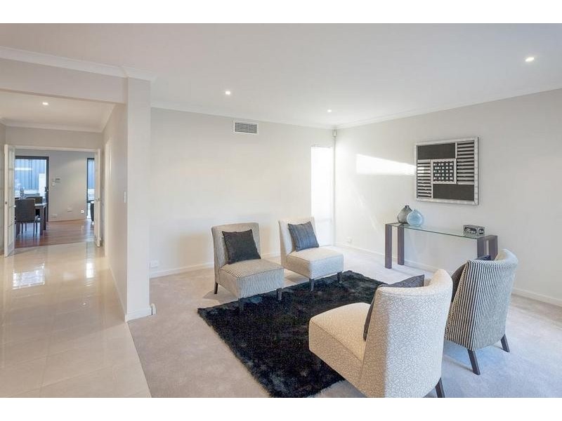 6 Broad Street, Kensington WA 6151