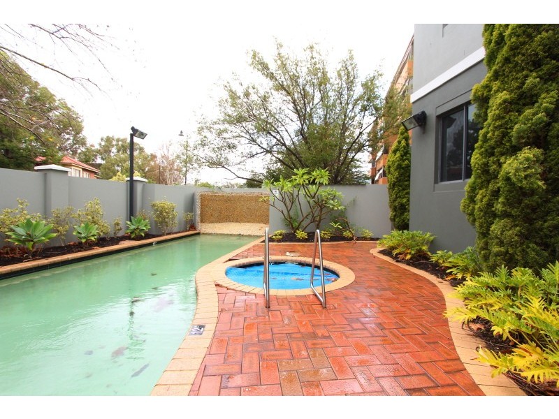 6/85 Mill Point Road, South Perth WA 6151