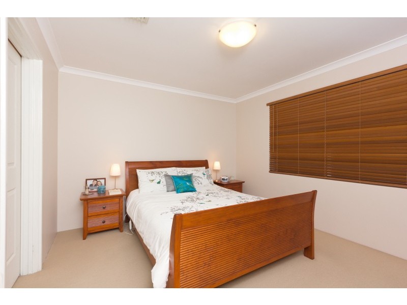 18 Salisbury Street, St James WA 6102