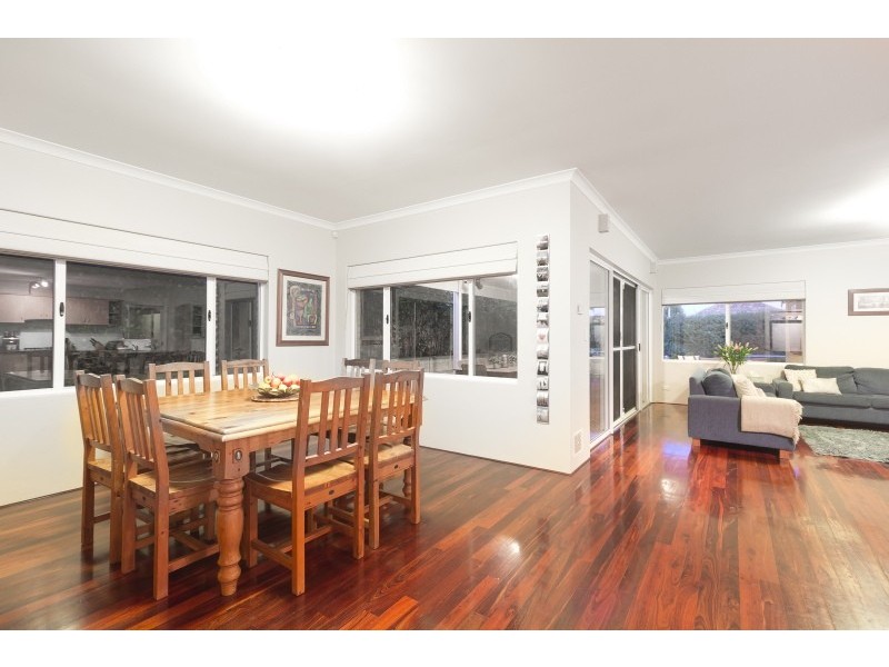 18 Salisbury Street, St James WA 6102