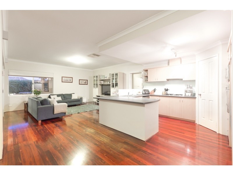 18 Salisbury Street, St James WA 6102