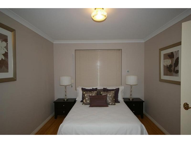 9 Hogg Avenue, Salter Point WA 6152