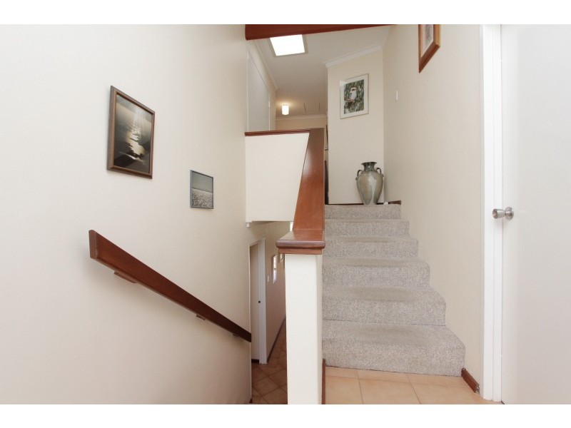 8/41 Robert Street, Como WA 6152