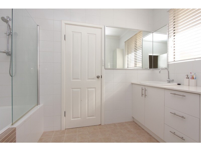 60 Swansea Street, East Victoria Park WA 6101