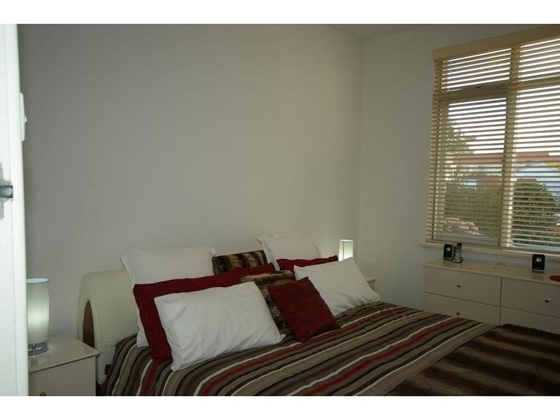 1/144 Melville Parade, Como WA 6152