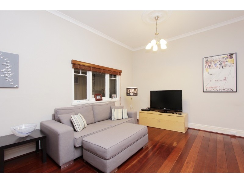 64 Canterbury Terrace, East Victoria Park WA 6101