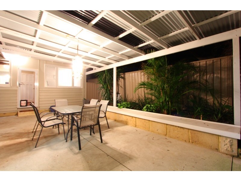 64 Canterbury Terrace, East Victoria Park WA 6101