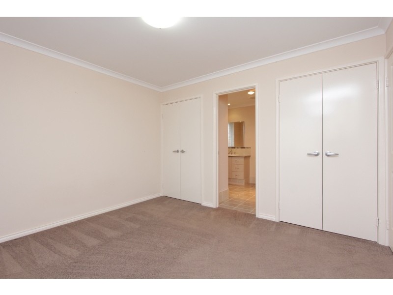 1/61 Canna Drive, Canning Vale WA 6155