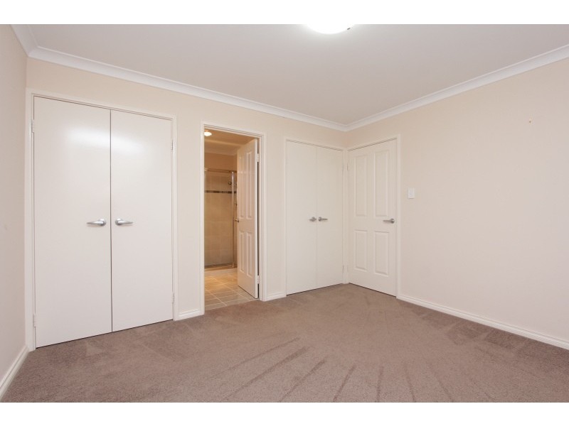 1/61 Canna Drive, Canning Vale WA 6155