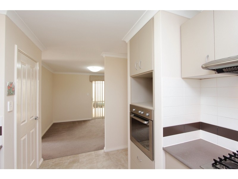 1/61 Canna Drive, Canning Vale WA 6155