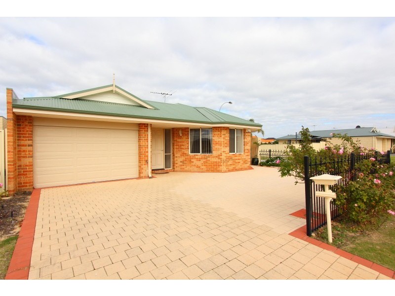 1/61 Canna Drive, Canning Vale WA 6155