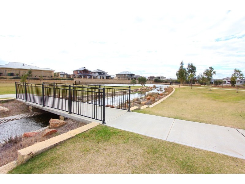 1/61 Canna Drive, Canning Vale WA 6155