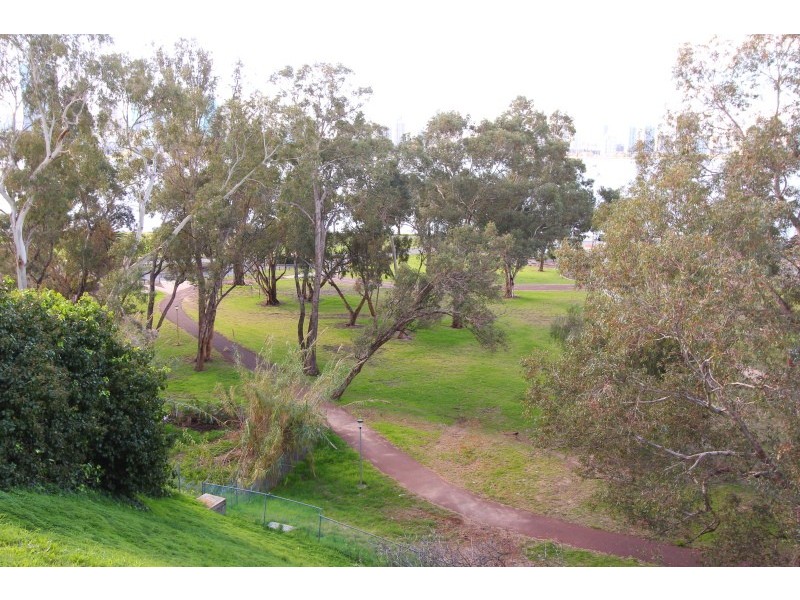 13/144 Mill Point Road, South Perth WA 6151
