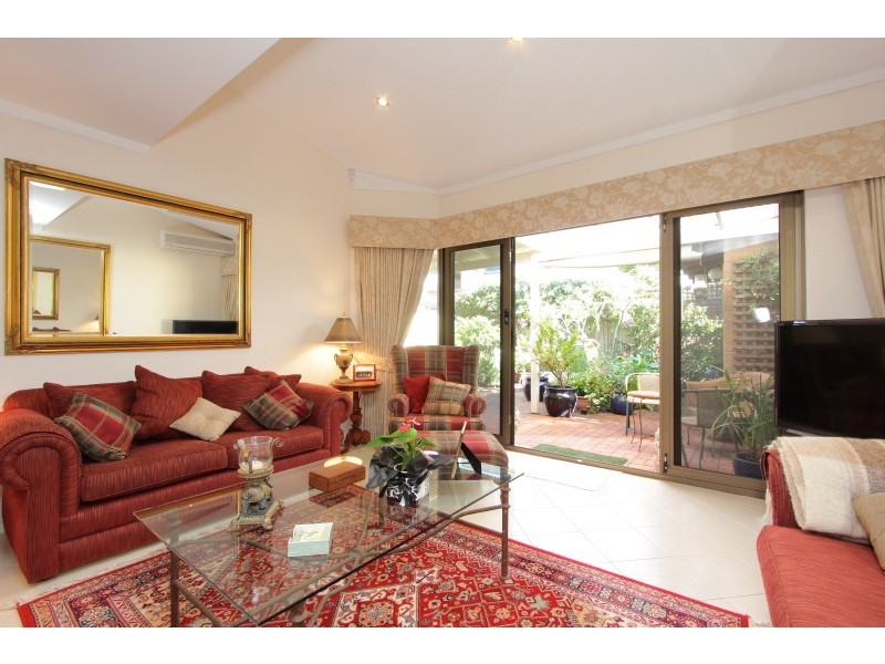 9/33 South Terrace, Como WA 6152