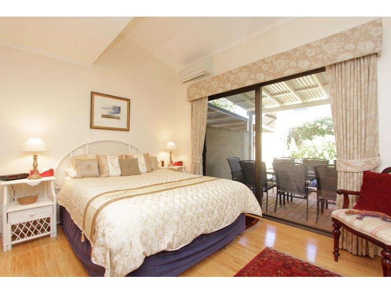 9/33 South Terrace, Como WA 6152