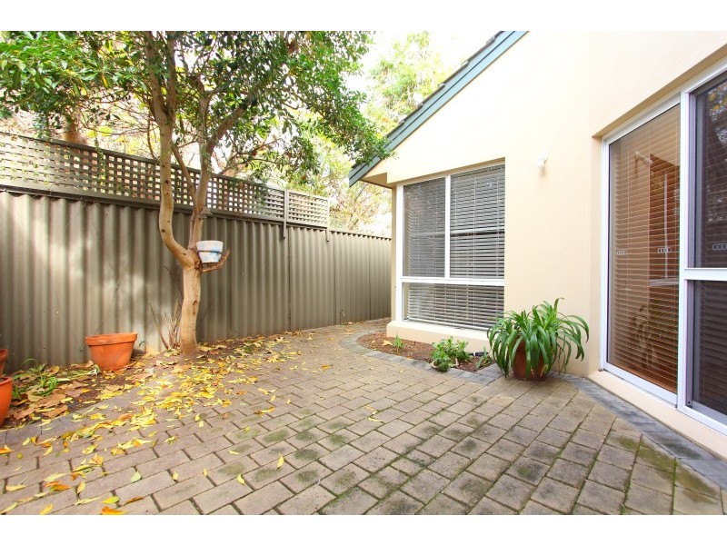 21 Greenock Avenue, Como WA 6152