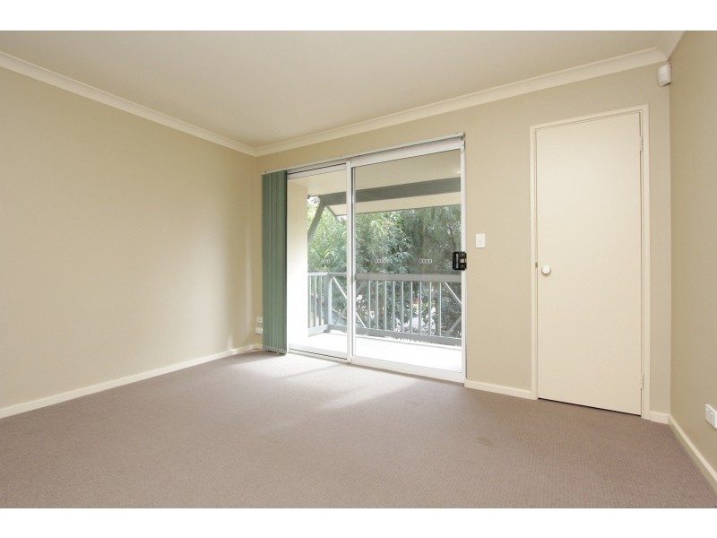 21 Greenock Avenue, Como WA 6152